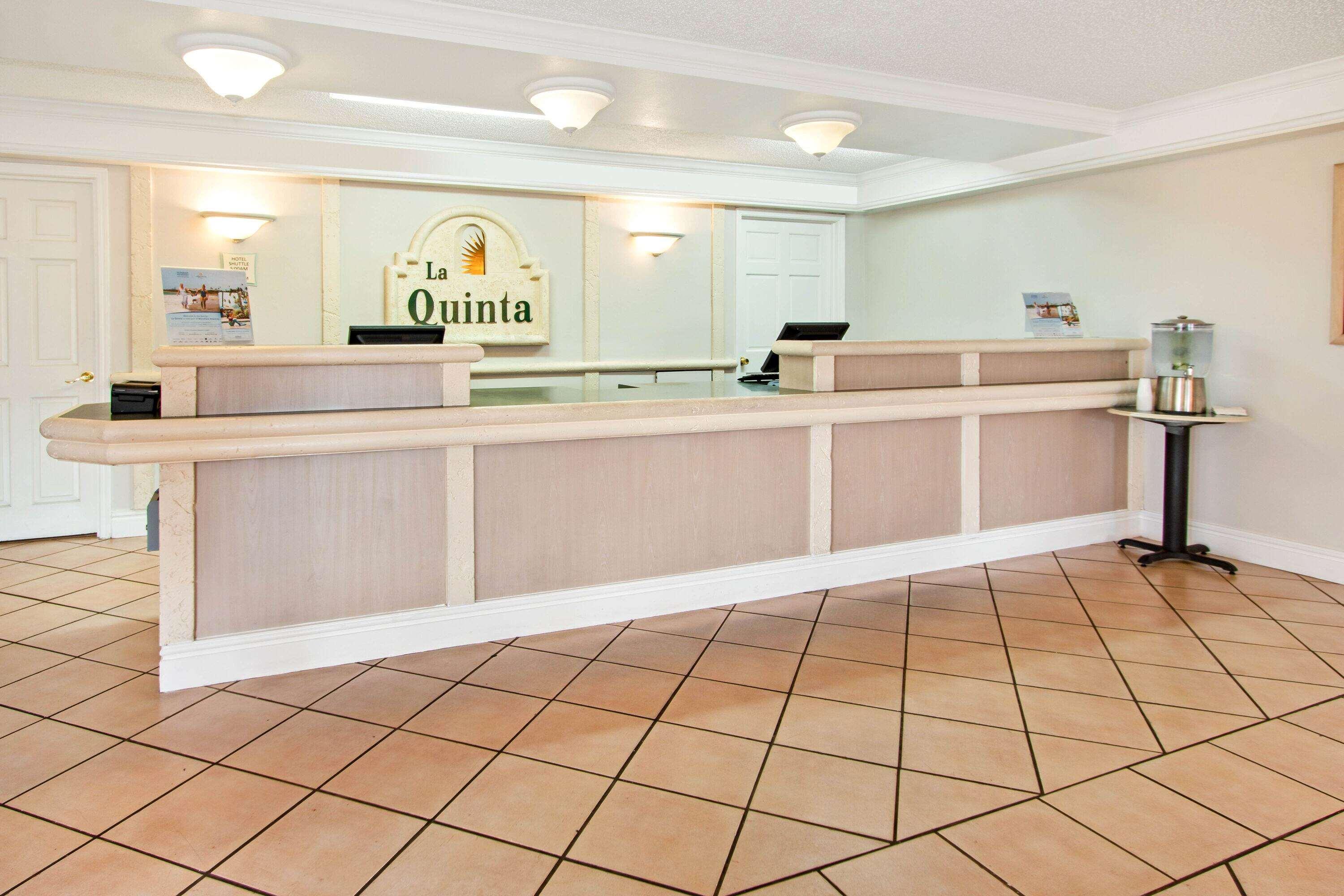 La Quinta Inn By Wyndham Albuquerque Airport Eksteriør bilde
